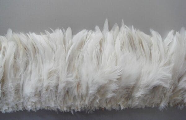 White Schlapen Feather Fringe